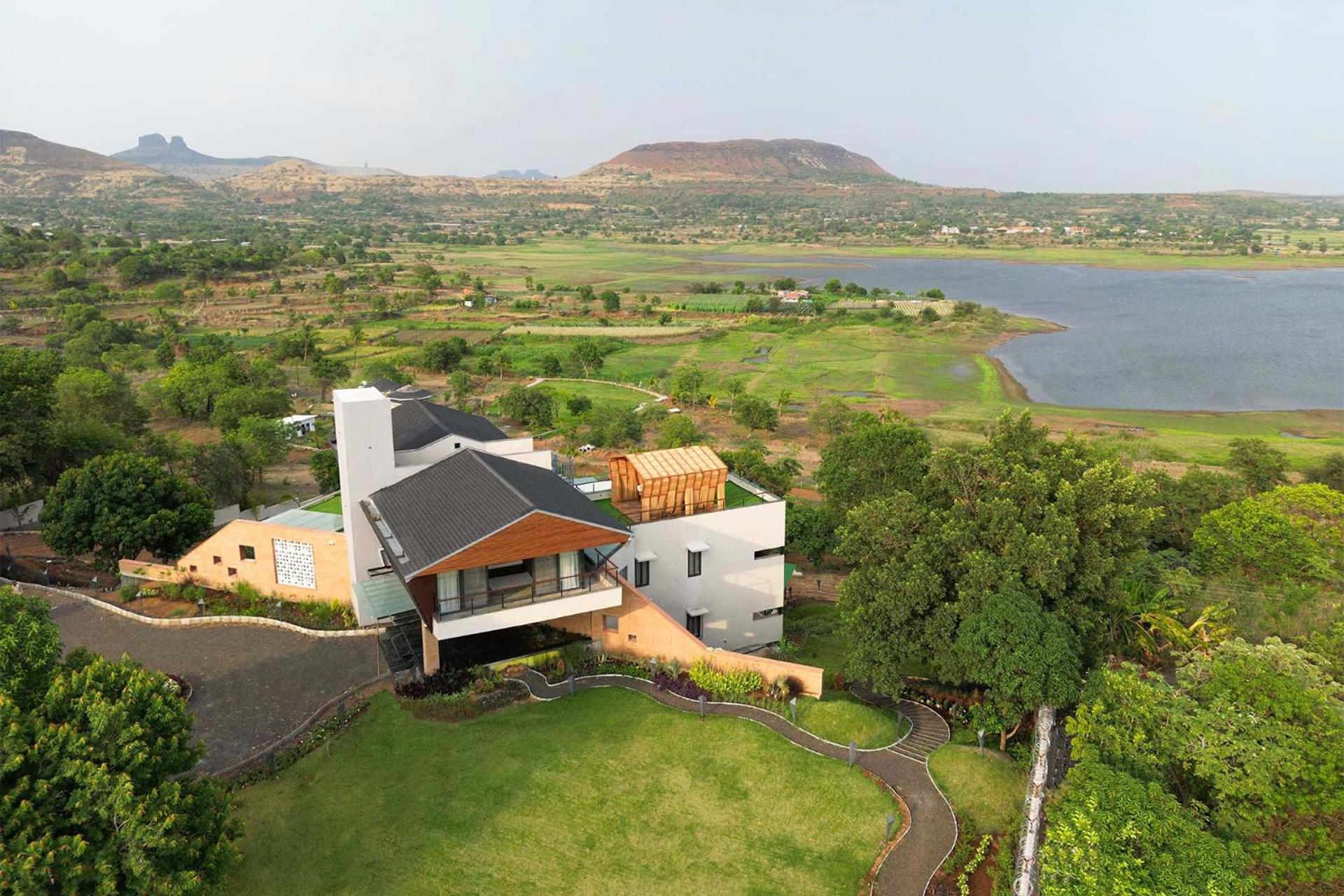 Pearl Lakeview Mansion By Stayvista - Lakeside Villa With Infinity Pool, Jacuzzi, In-House Theatre & Games Room Igatpuri Zewnętrze zdjęcie